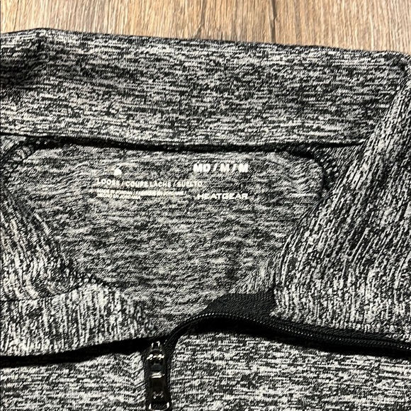 Under Armour Gray Long Sleeve Top - Picture 2 of 6